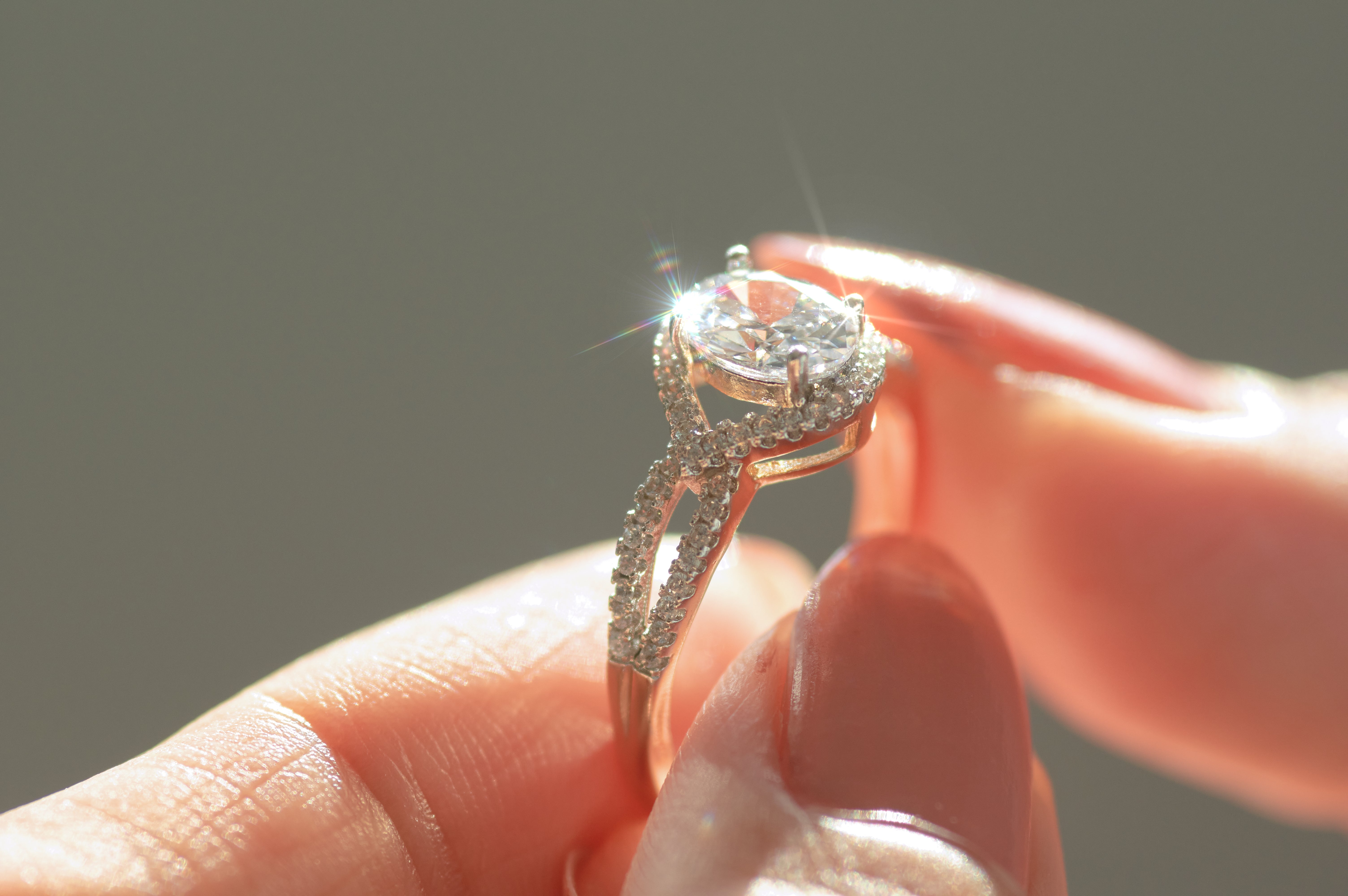 Moissanite Wedding Rings