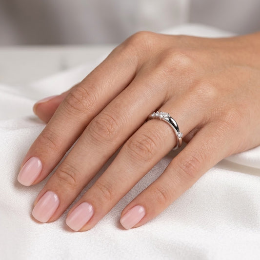 Vianelle Moissanite Wedding Ring
