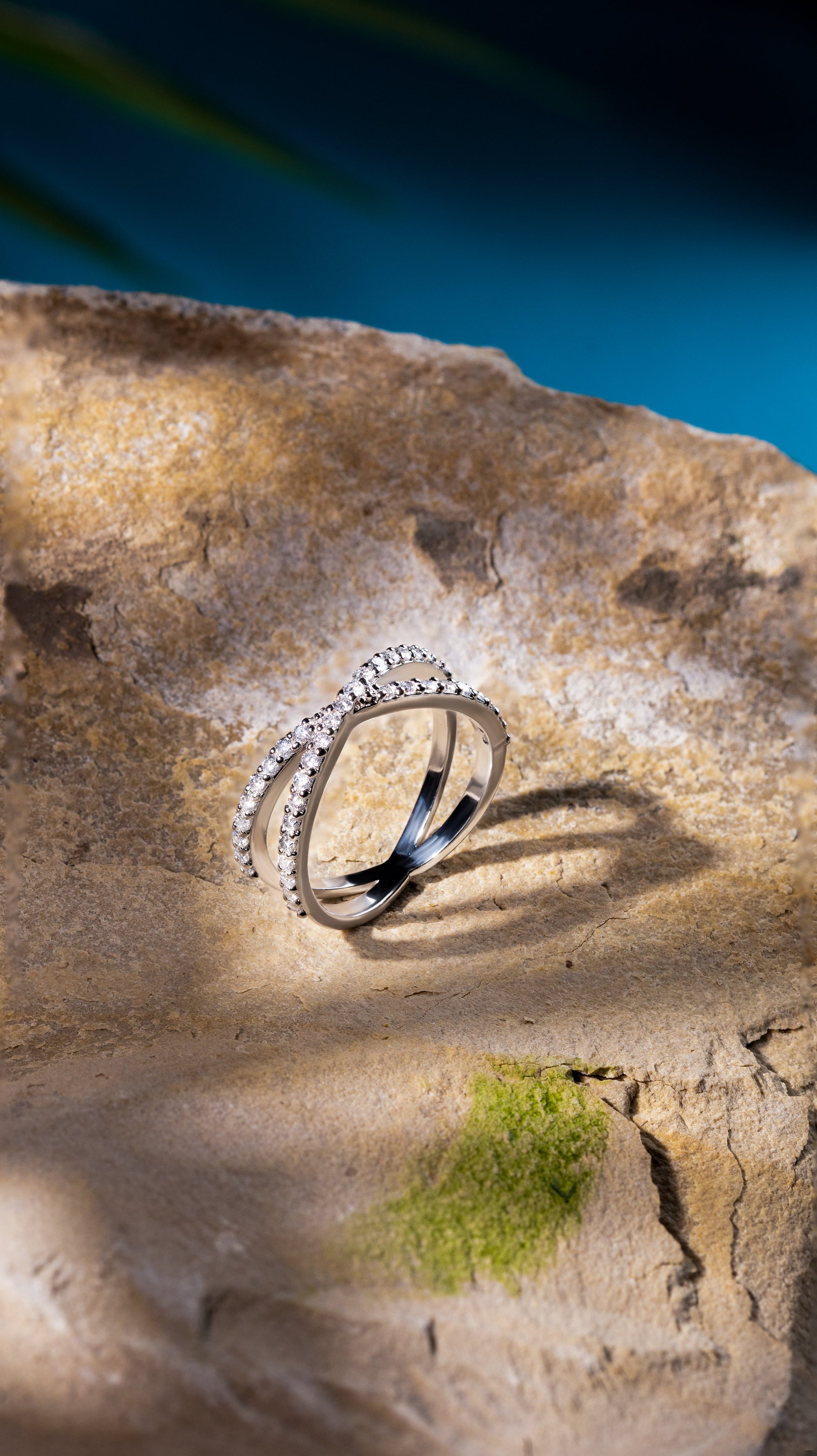 Stellar Cross Moissanite Wedding Ring