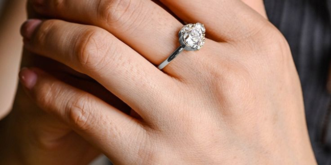 Moissanite Engagement Rings