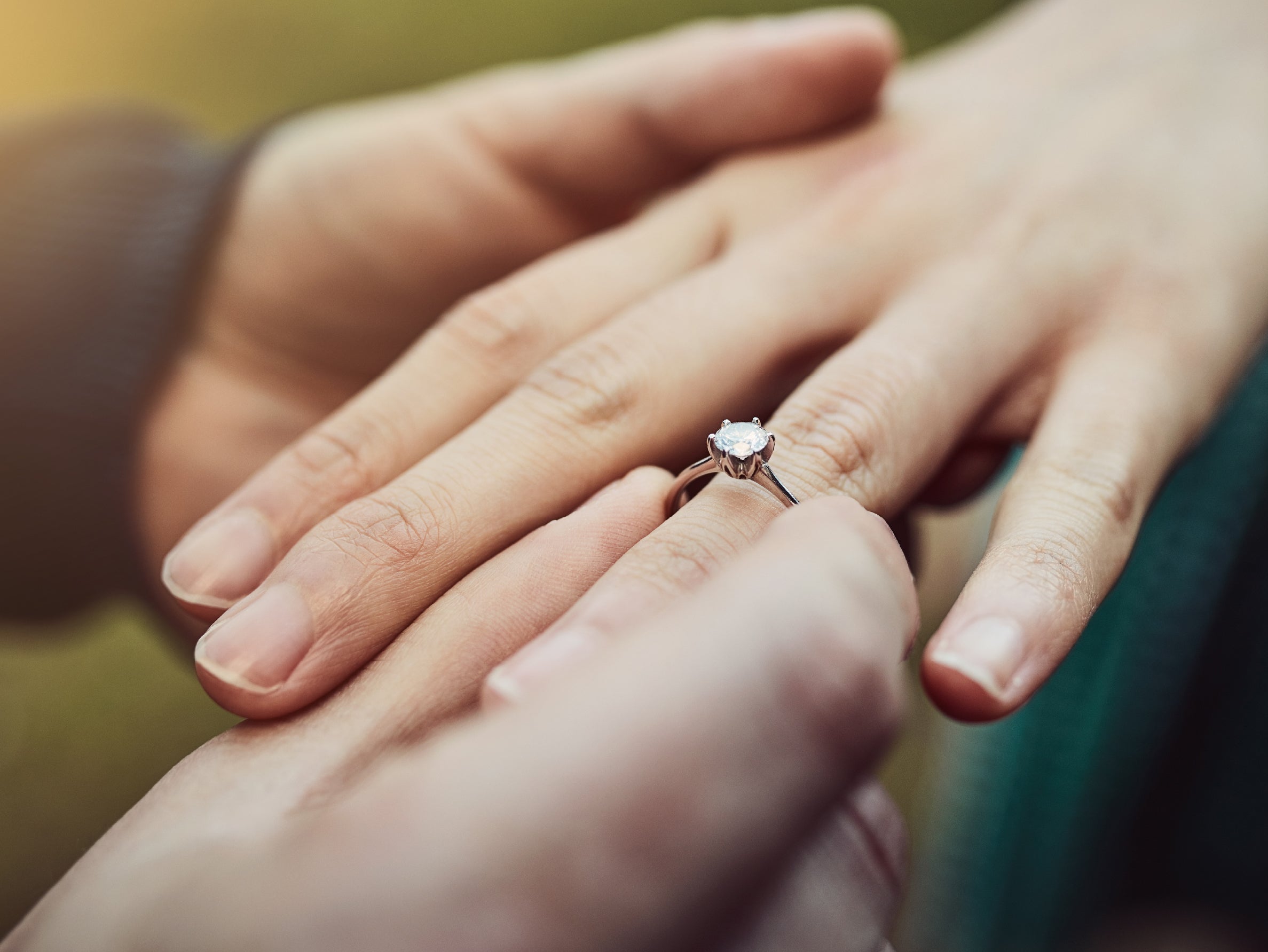 The Complete Buyer's Guide to Affordable Wedding Rings Moissanite in 2026